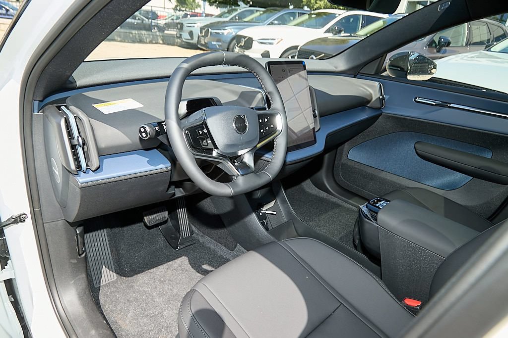 New 2026 Volvo EX30 Plus w/ Climate Package AWD/4WD image 12