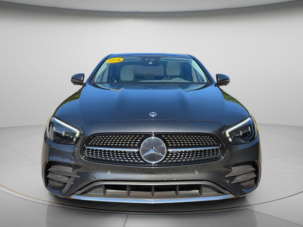 Used 2023 Mercedes-Benz E 450 4MATIC Sedan image 4