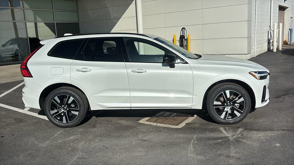 New 2026 Volvo XC60 B5 Core w/ Climate Package AWD/4WD image 27