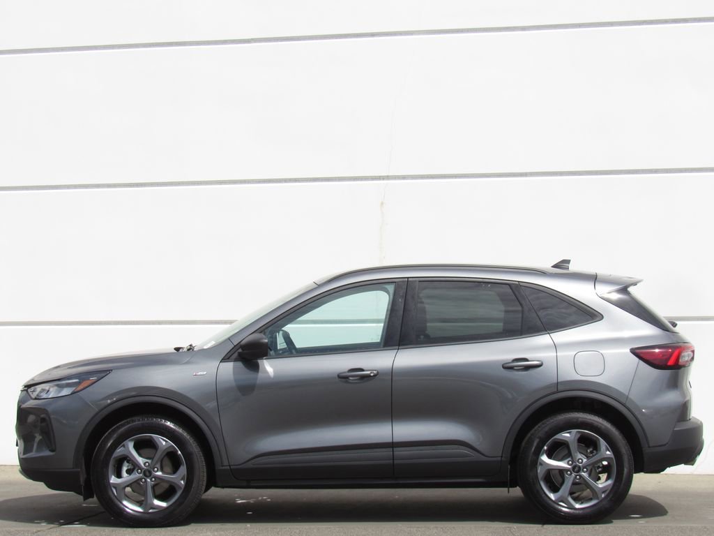 Used 2025 Ford Escape ST-Line AWD/4WD image 4