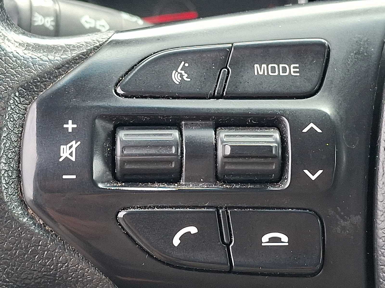 Used 2021 Kia Sedona LX FWD image 21