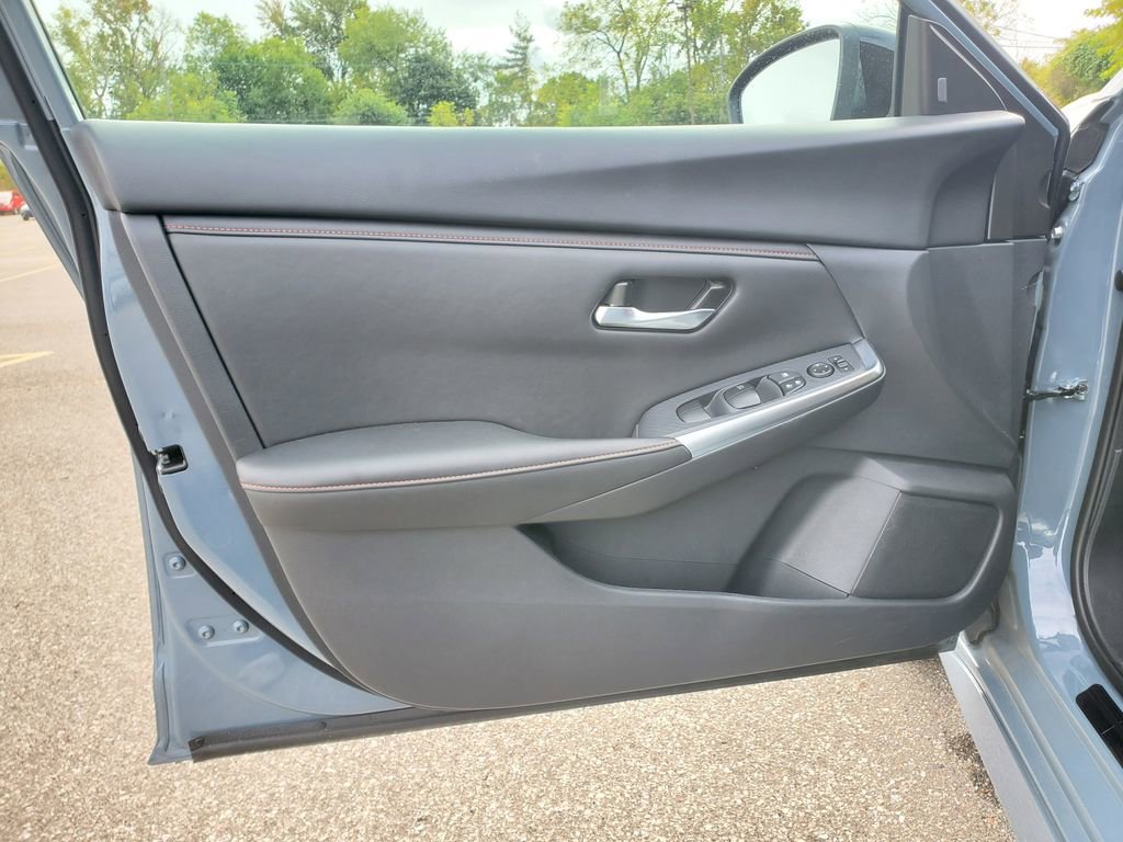 Used 2024 Nissan Sentra SR image 16