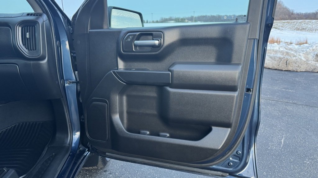Used 2022 Chevrolet Silverado 1500 Custom image 18
