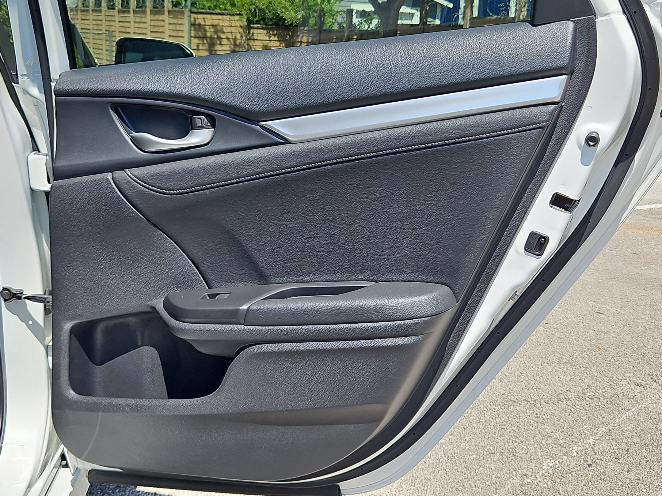 Used 2018 Honda Civic Touring image 26