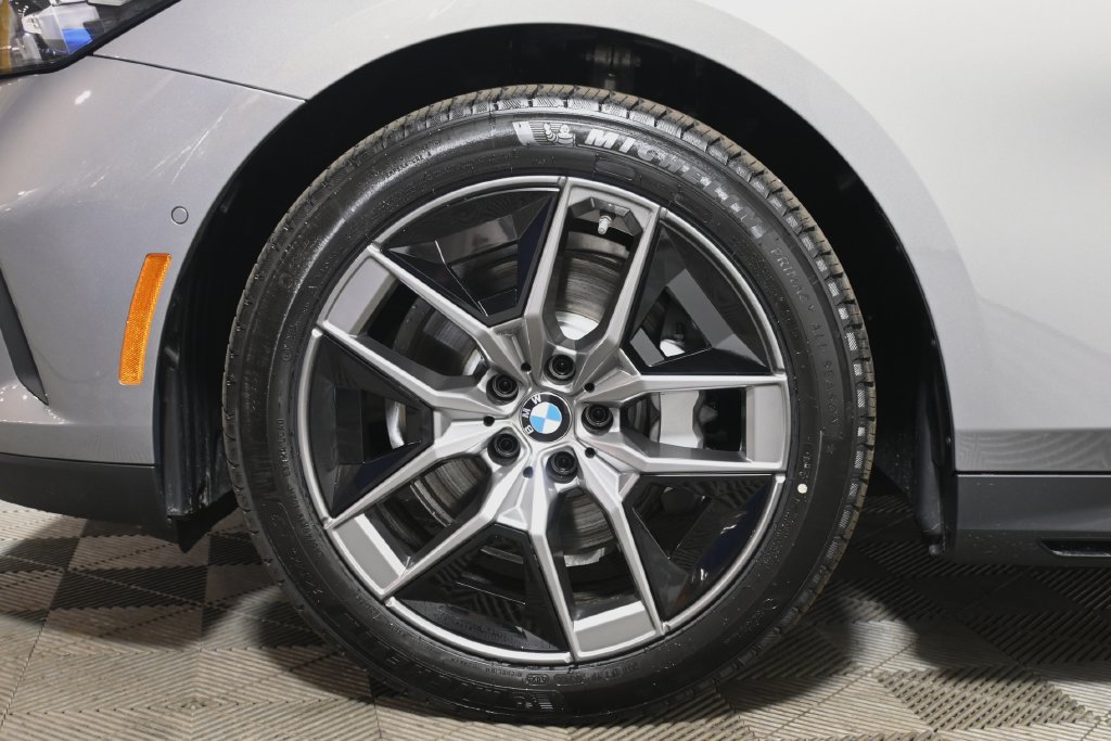 Used 2026 BMW 530i xDrive w/ Premium Package AWD/4WD image 12
