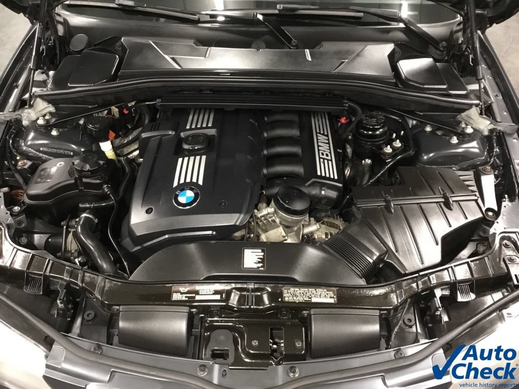 Used 2013 BMW 128i Convertible RWD image 44