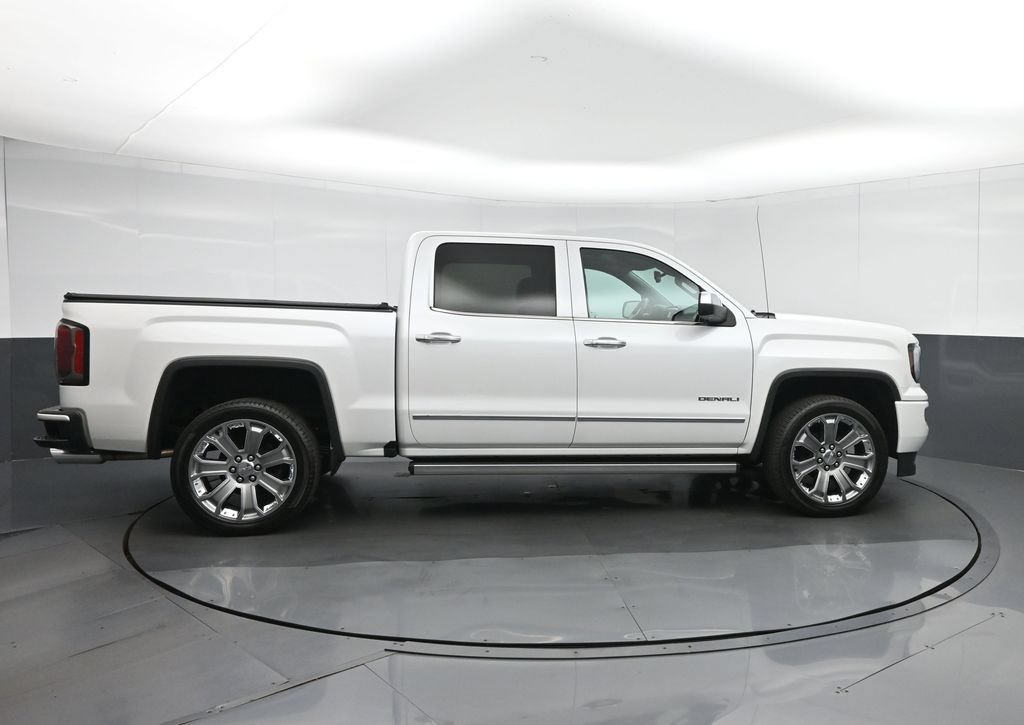 Used 2018 GMC Sierra 1500 Denali w/ Denali Ultimate Package AWD/4WD image 8