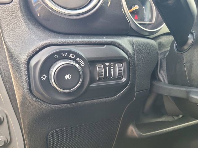 Used 2021 Jeep Wrangler Unlimited Sahara image 17