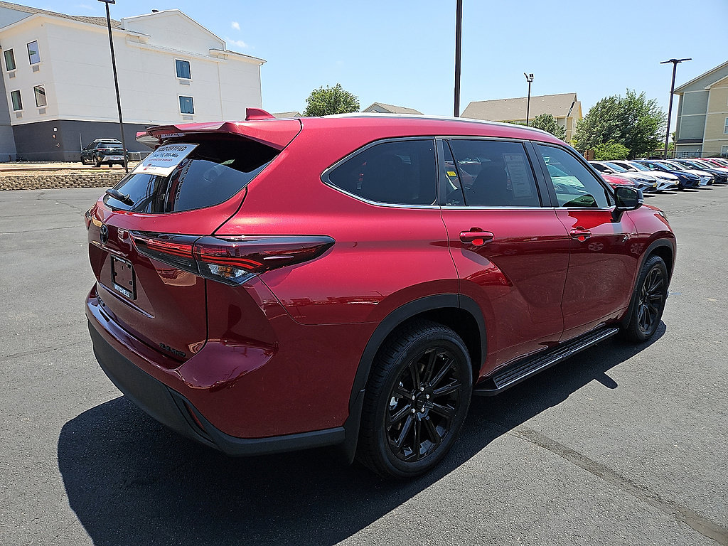 Certified 2026 Toyota Highlander XLE AWD/4WD image 5