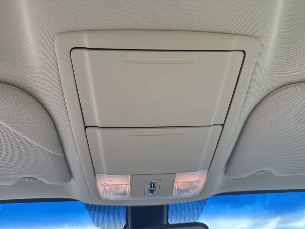 Used 2014 Lincoln MKS AWD w/ Equipment Group 201A image 20