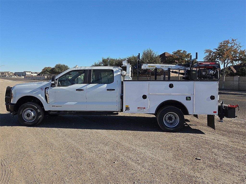 New 2025 Ford F350 XL image 2