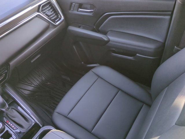 Used 2025 GMC Canyon Elevation w/ Convenience Package AWD/4WD image 17