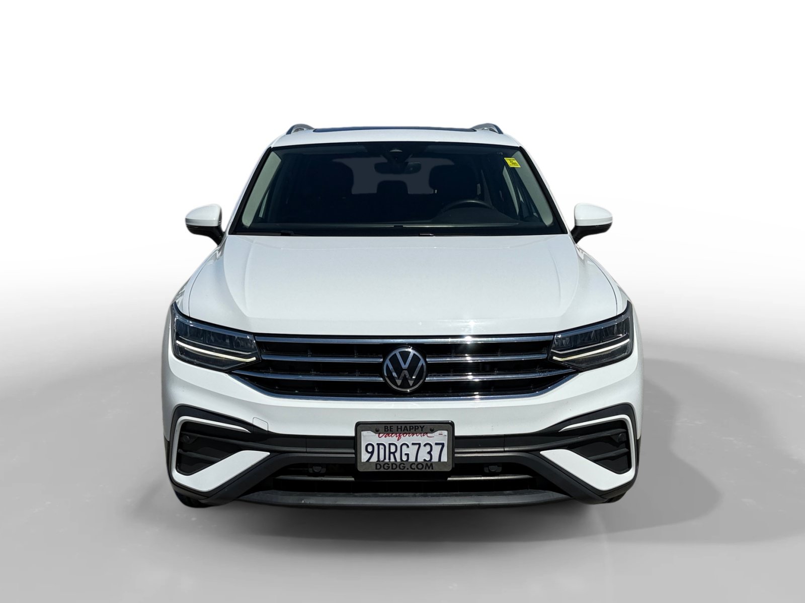 Used 2022 Volkswagen Tiguan SE w/ Panoramic Sunroof Package AWD/4WD image 8