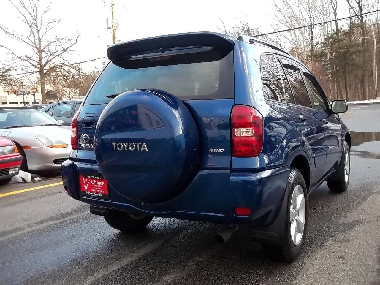 Used 2005 Toyota RAV4 4WD image 2