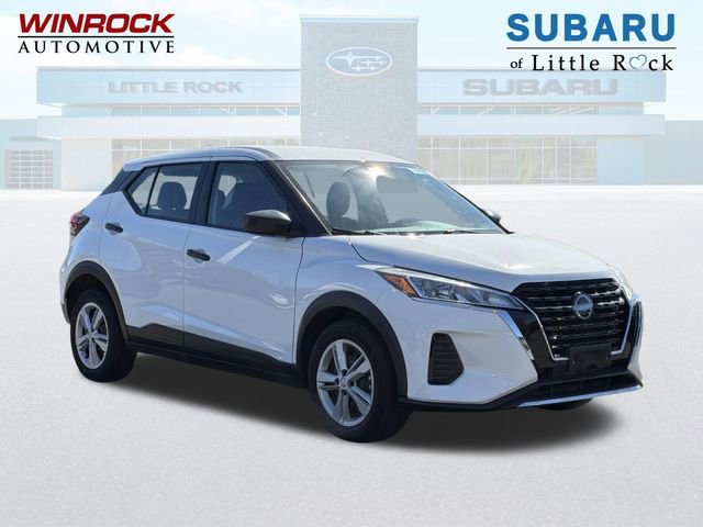 Used 2024 Nissan Kicks S image 1