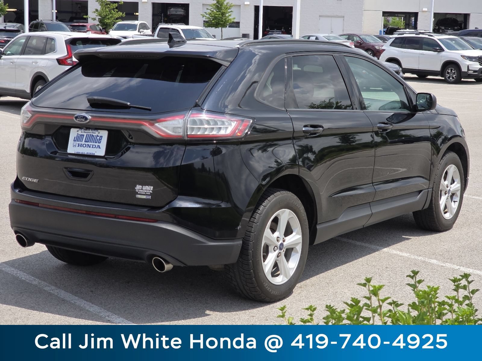 Used 2017 Ford Edge SE w/ Cargo Accessory Package AWD/4WD image 16
