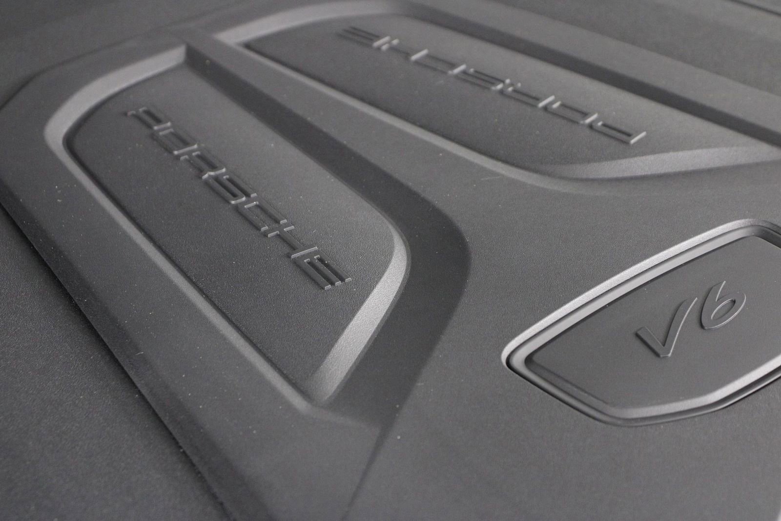 Certified 2025 Porsche Cayenne image 27