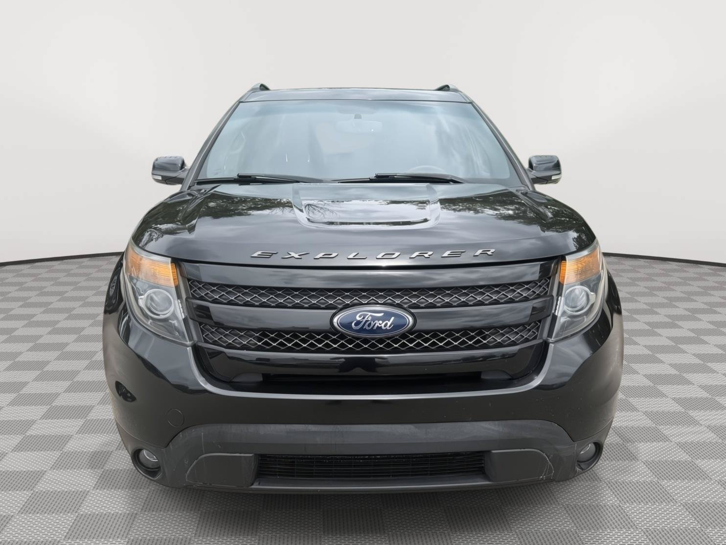 Used 2014 Ford Explorer Sport w/ Equipment Group 401A AWD/4WD image 2