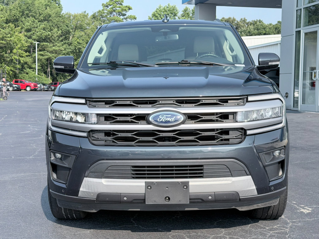 Used 2022 Ford Expedition Max XLT RWD image 3