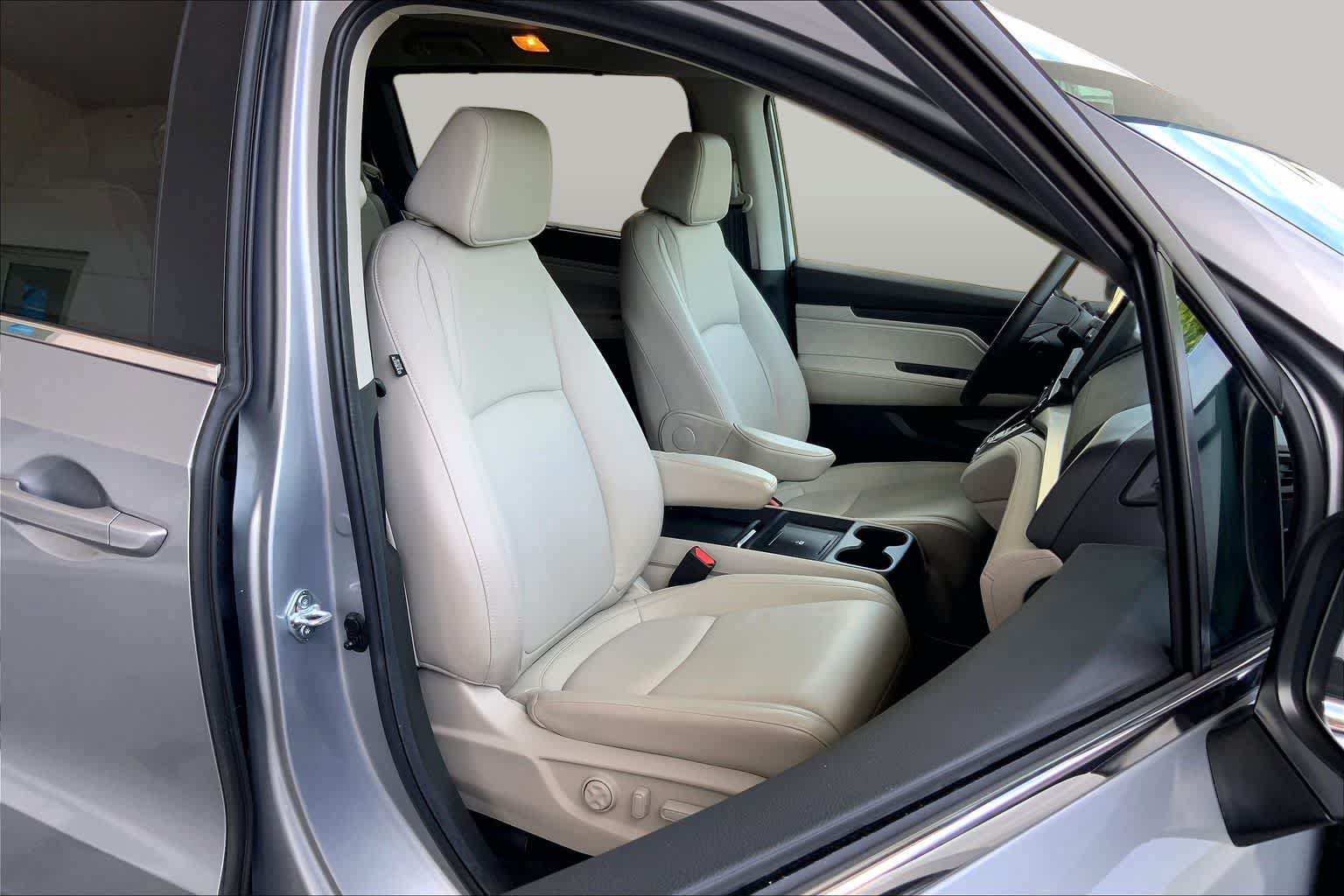 Used 2025 Honda Odyssey EX-L image 9