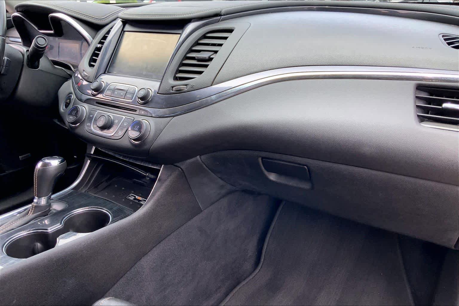 Used 2018 Chevrolet Impala Premier FWD image 19