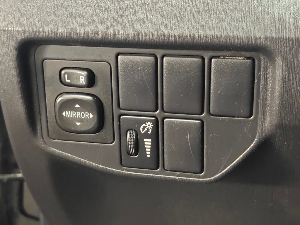 Used 2012 Toyota Prius Two image 10