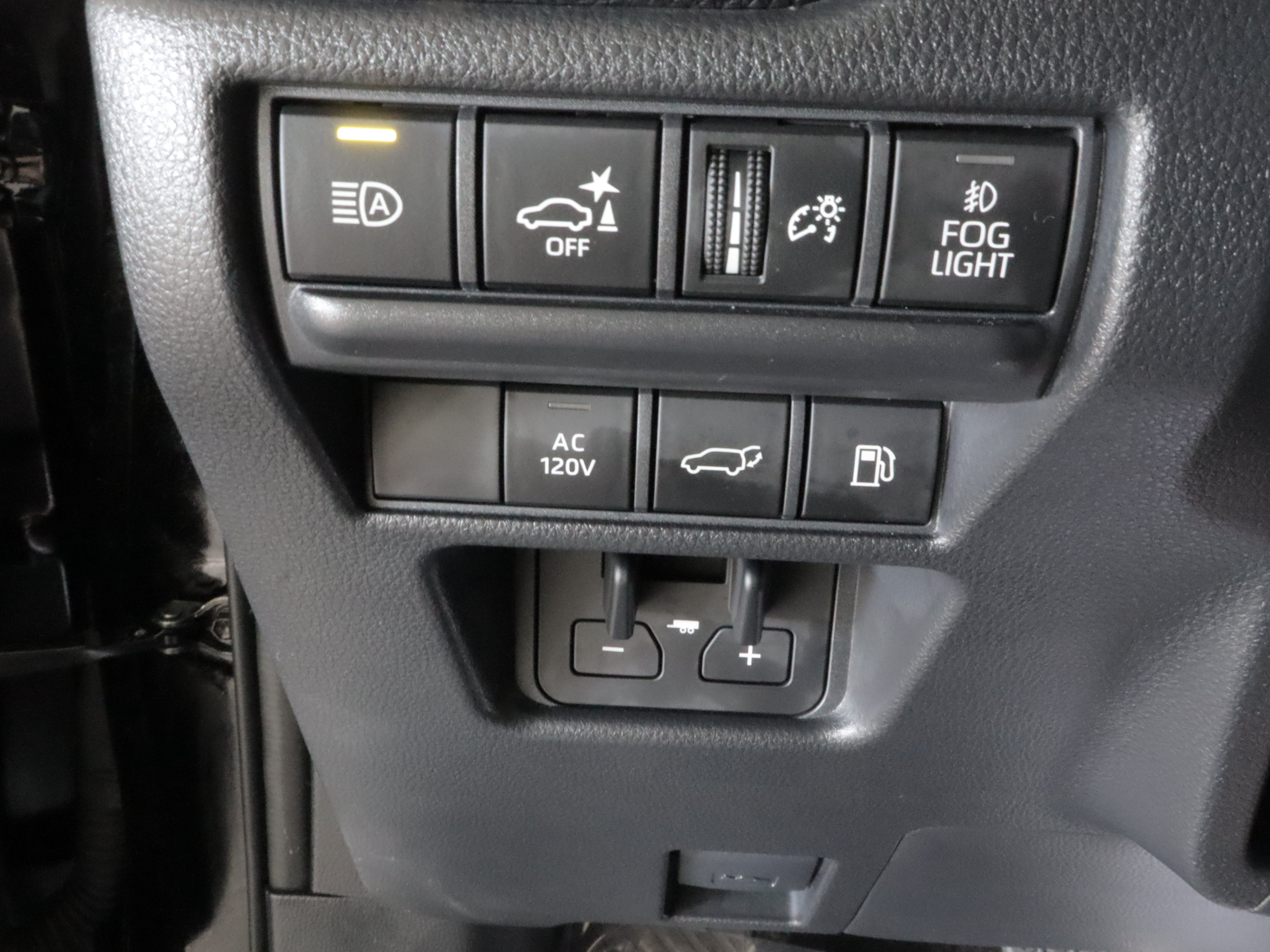 Used 2025 Toyota Land Cruiser w/ Premium Package AWD/4WD image 20