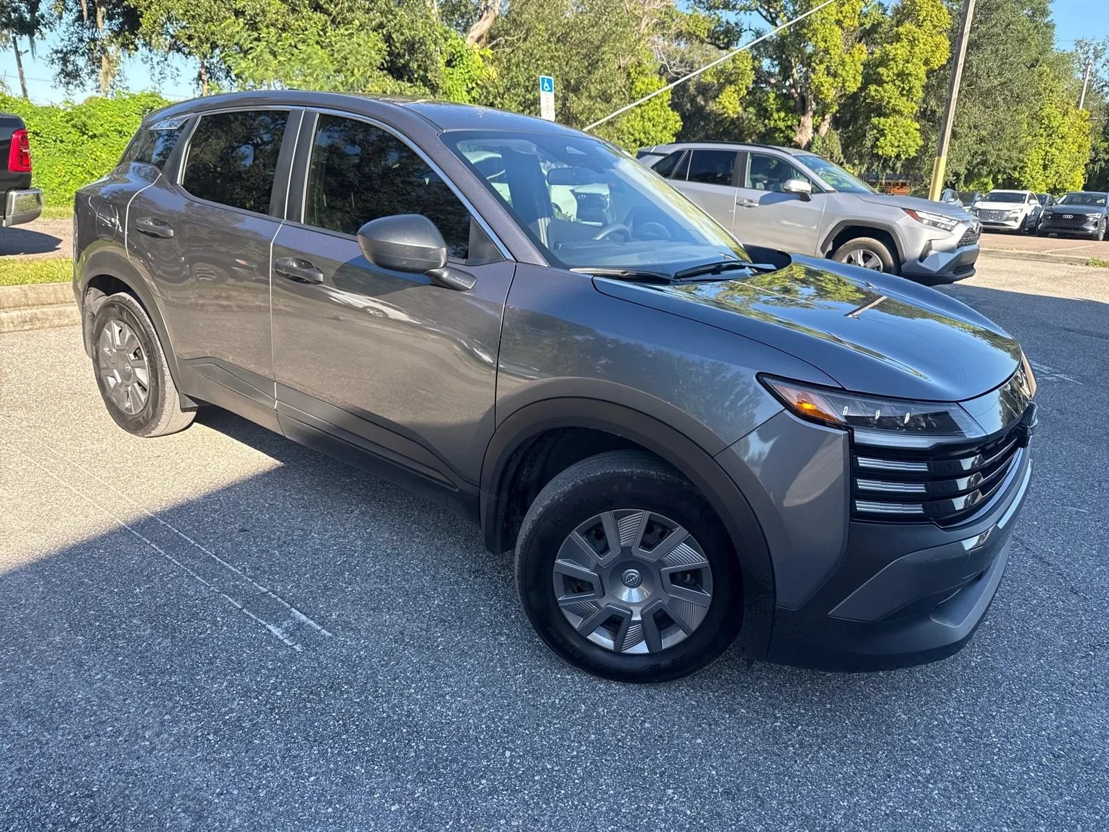 Used 2025 Nissan Kicks S AWD/4WD image 6
