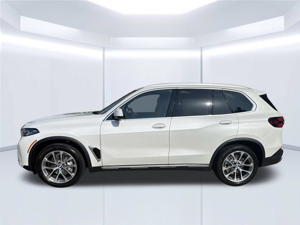 New 2026 BMW X5 xDrive40i w/ Premium Package AWD/4WD image 3