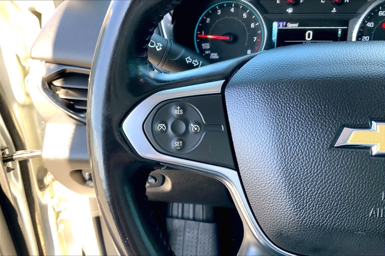 Used 2019 Chevrolet Traverse LT image 19