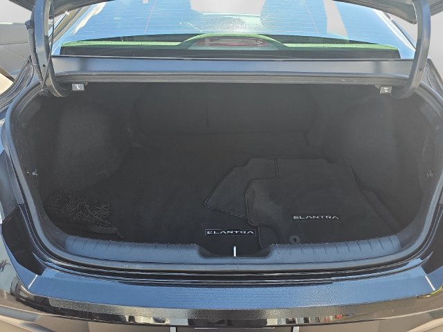 Used 2024 Hyundai Elantra SEL w/ Convenience Package FWD image 15