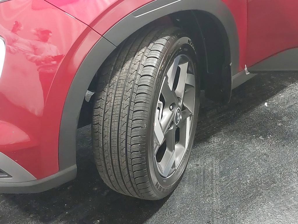 New 2025 Hyundai Venue Limited image 32