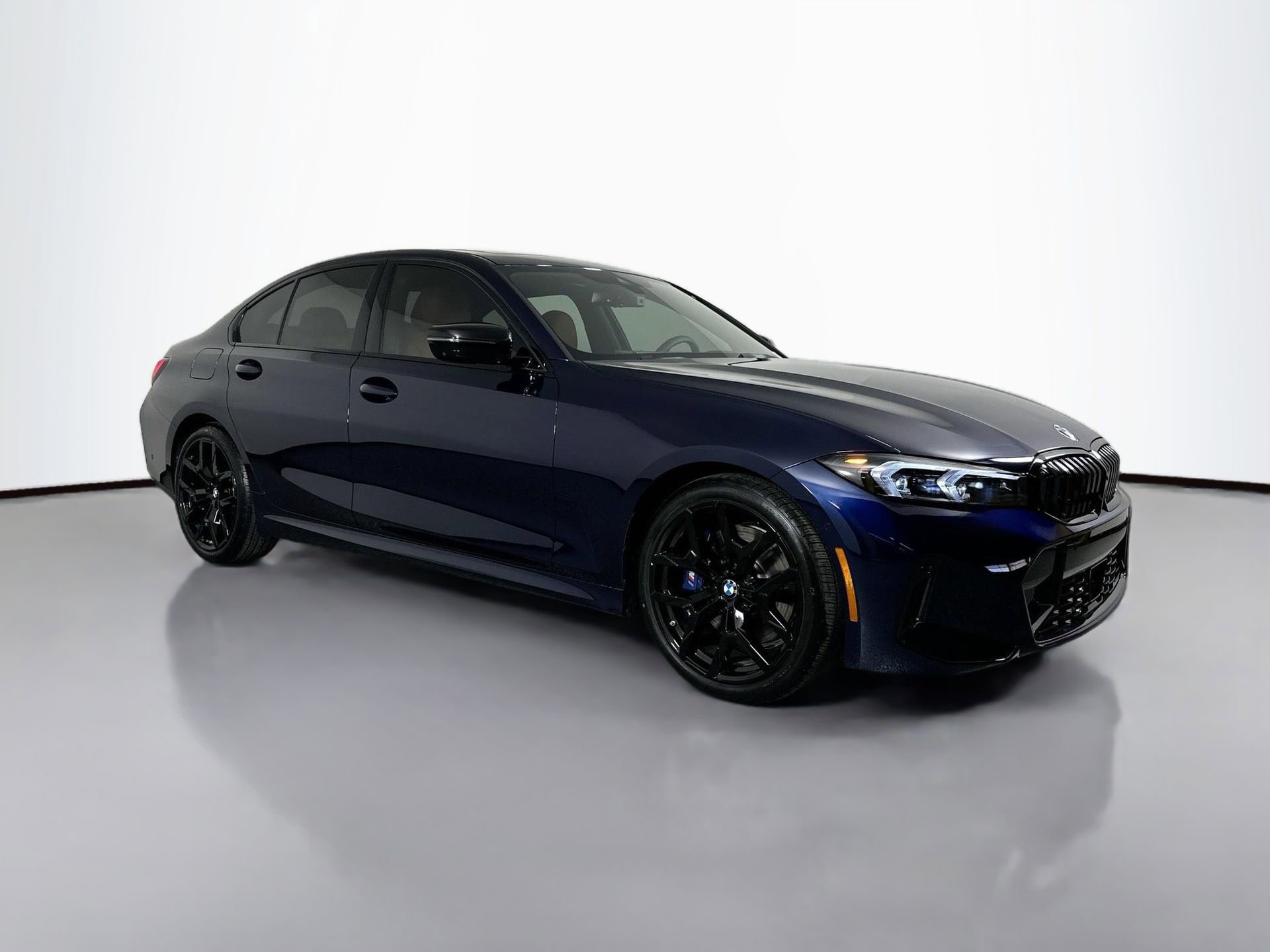 New 2026 BMW 330i Sedan w/ M Sport Package image 3