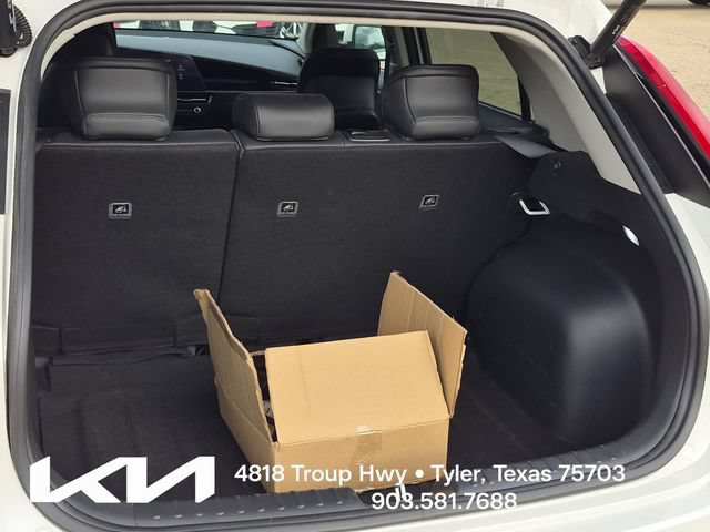 Certified 2023 Kia Niro Wave FWD image 8