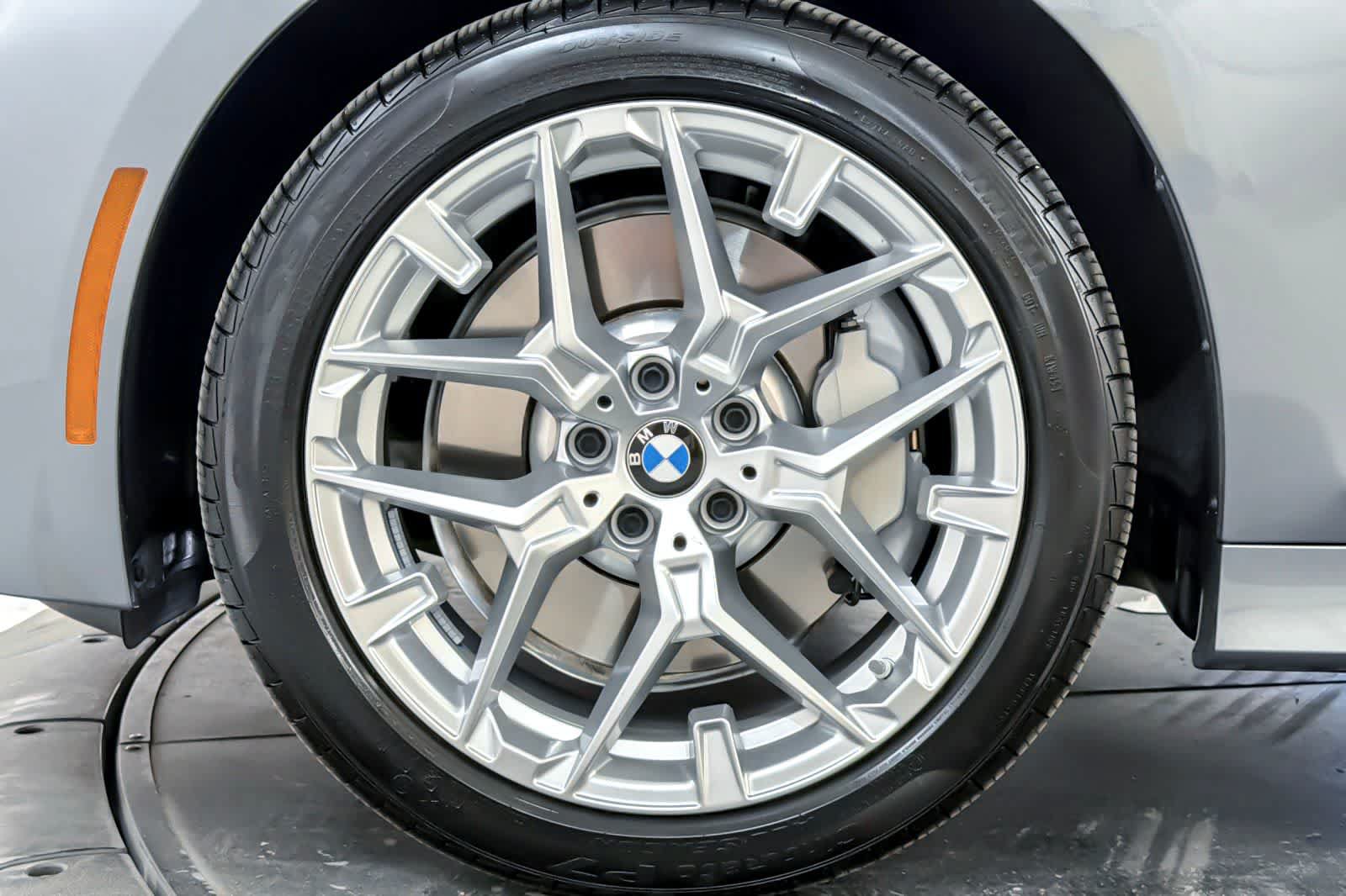 Used 2026 BMW 330i Sedan w/ Convenience Package RWD image 26