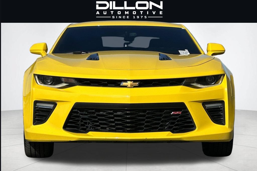 Used 2016 Chevrolet Camaro SS RWD image 9