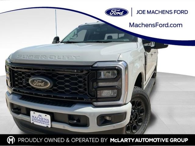 New 2026 Ford F250 Lariat w/ Black Appearance Package