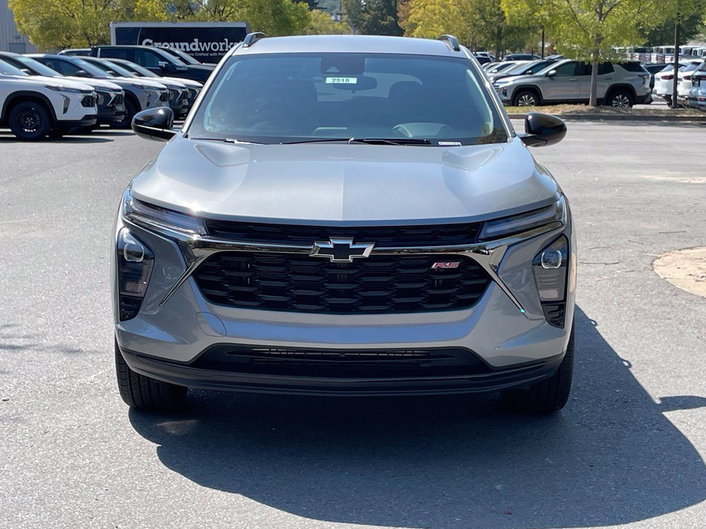 New 2026 Chevrolet Trax RS w/ Driver Confidence Package FWD image 2