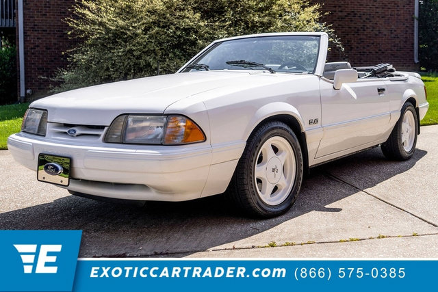 Used 1993 Ford Mustang LX RWD image 1