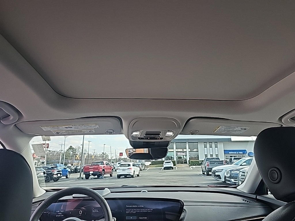 New 2025 Buick Envision Avenir image 16