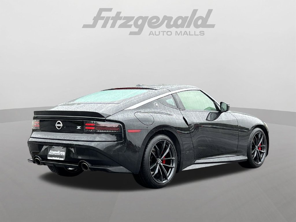 Used 2024 Nissan Z Performance w/ Floor Mat Package RWD image 8