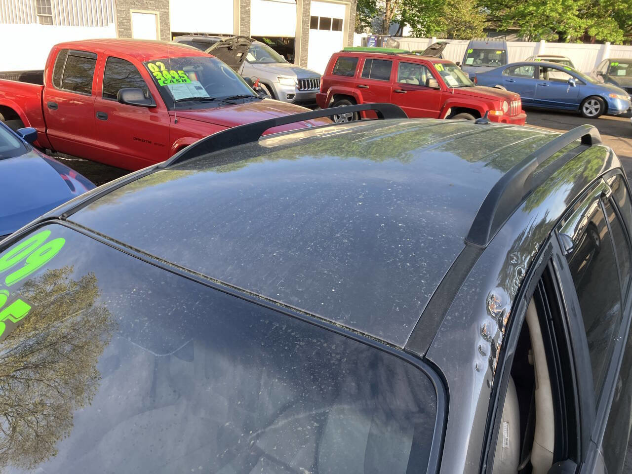 Used 2009 Kia Rondo LX image 9