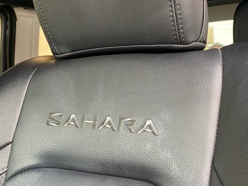 Used 2021 Jeep Wrangler Unlimited Sahara w/ Cold Weather Group image 10