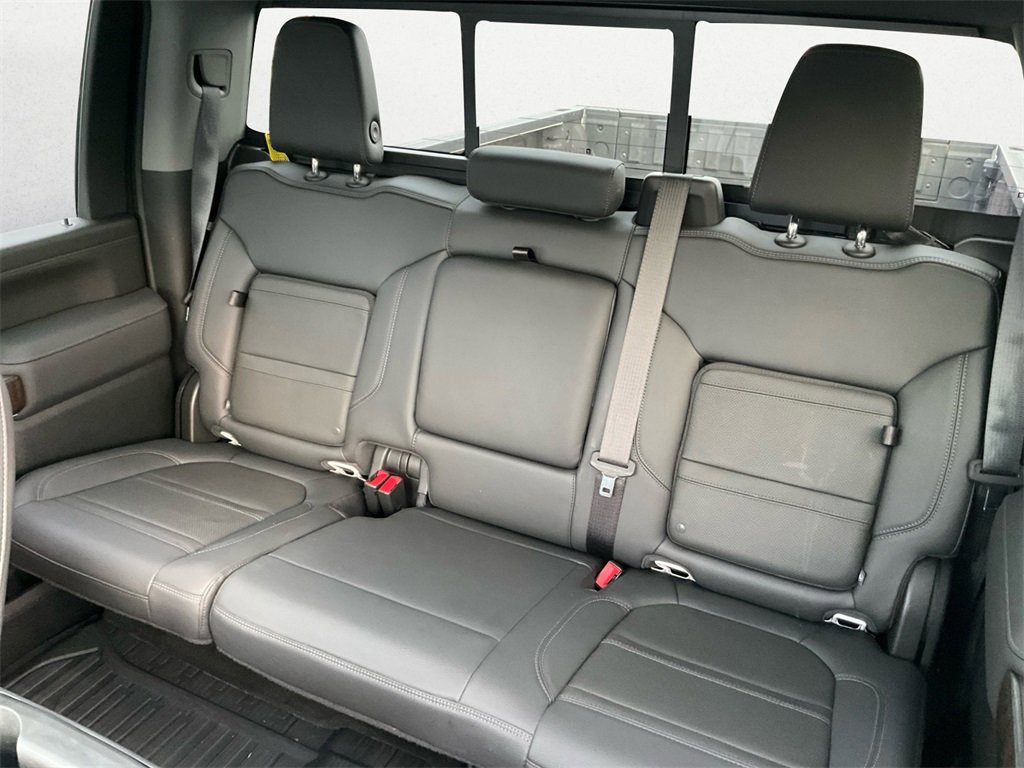 Used 2021 GMC Sierra 2500 Denali w/ Denali Ultimate Package image 9