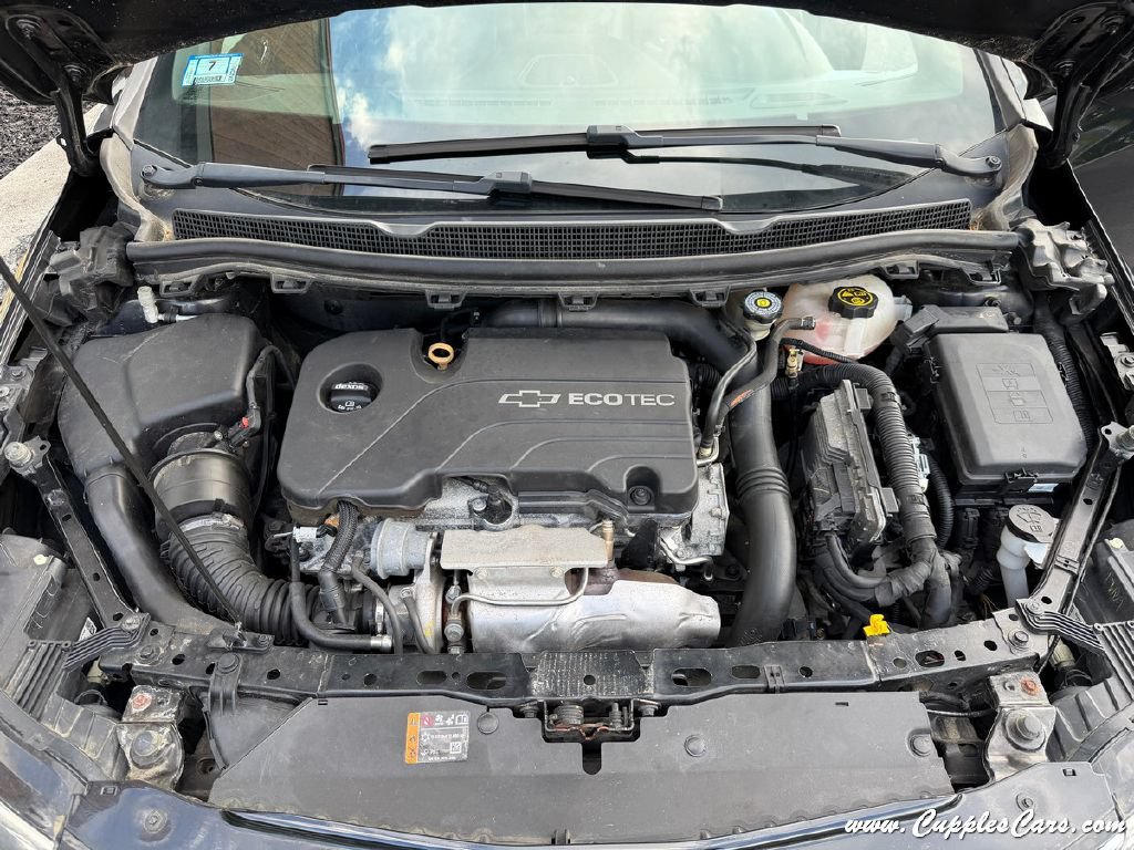Used 2018 Chevrolet Cruze Premier w/ Premier True North Edition FWD image 23