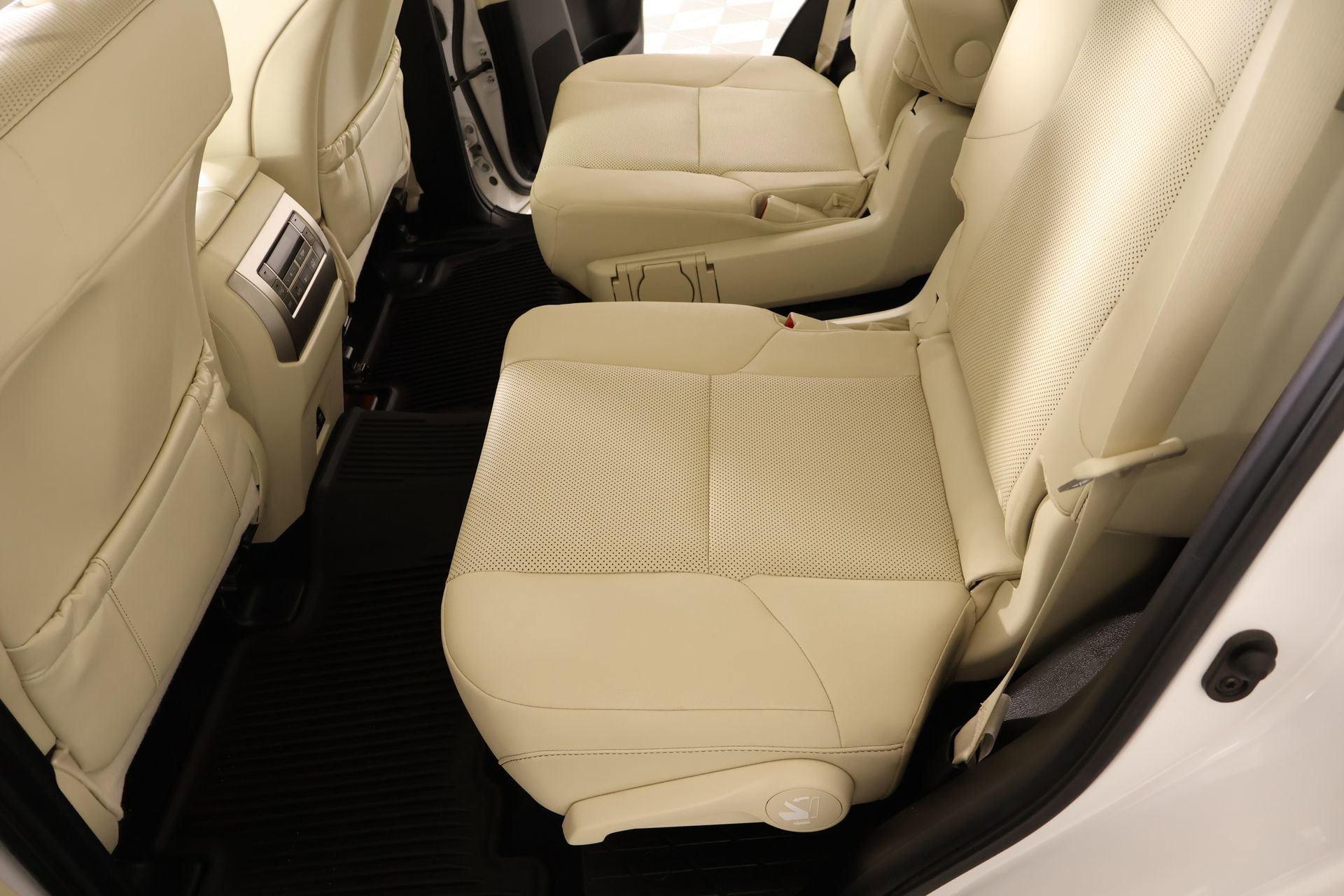 Used 2020 Lexus GX 460 Premium AWD/4WD image 13