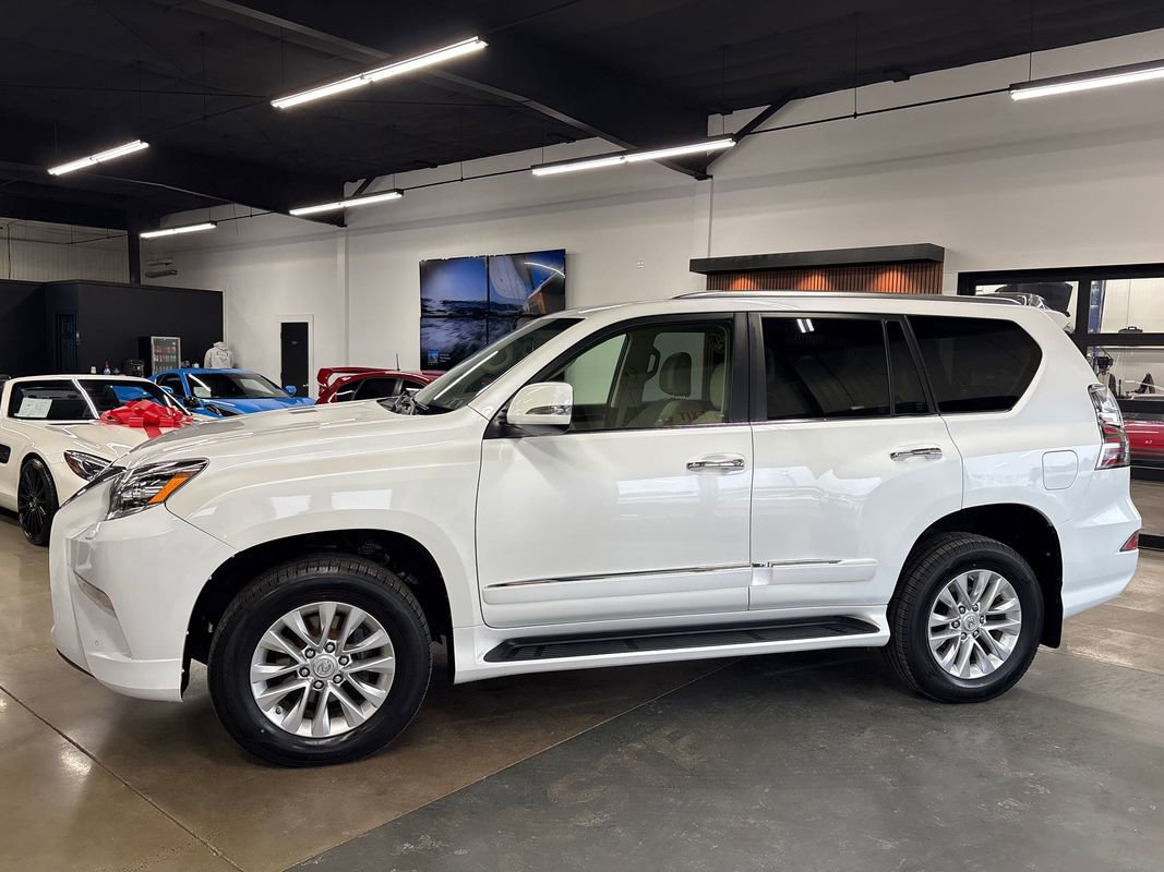 Used 2018 Lexus GX 460 image 4