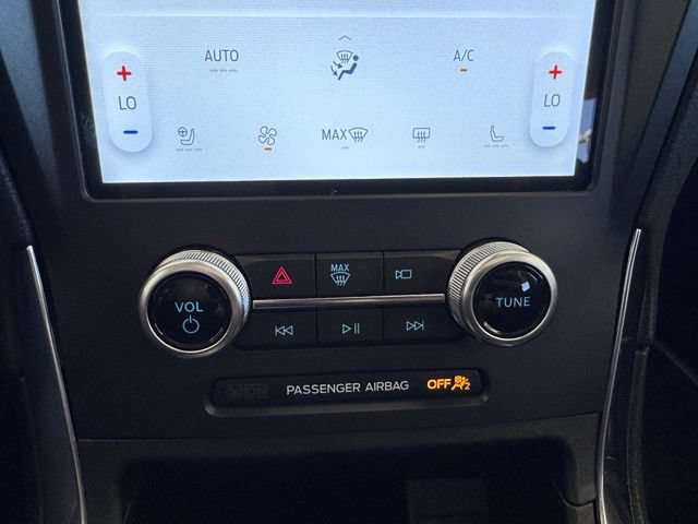 Certified 2022 Ford Edge Titanium AWD/4WD image 21