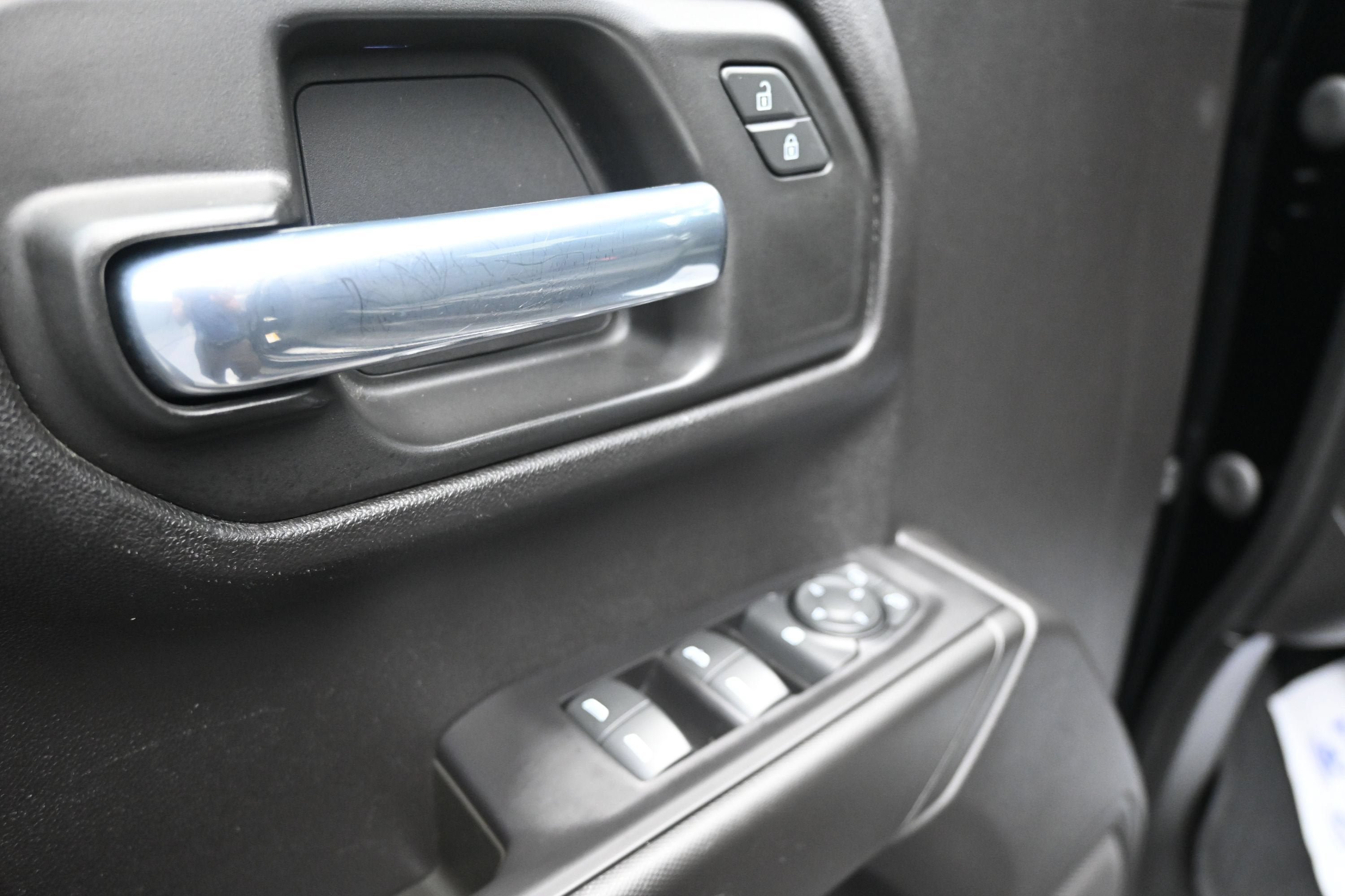 Used 2021 Chevrolet Silverado 1500 Custom AWD/4WD image 23