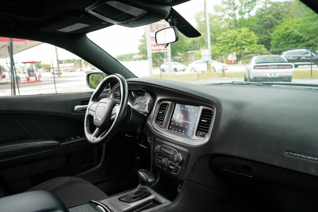 Used 2023 Dodge Charger SXT w/ Blacktop Package RWD image 13
